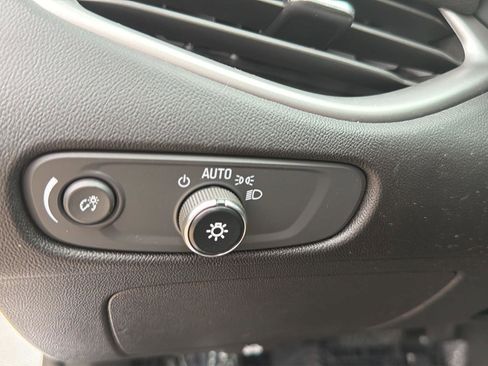 Used 2022 Chevrolet Malibu LS FWD image 11