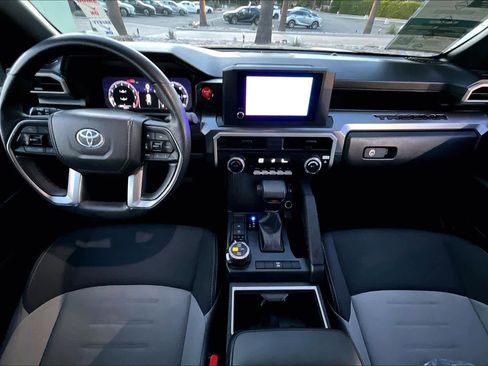 Used 2025 Toyota Tacoma TRD Off-Road image 14