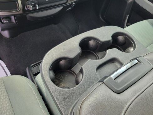 Used 2019 RAM 1500 Classic SLT image 15