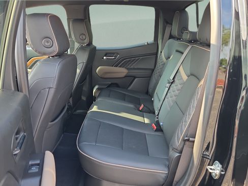 Certified 2024 GMC Canyon Denali AWD/4WD image 10