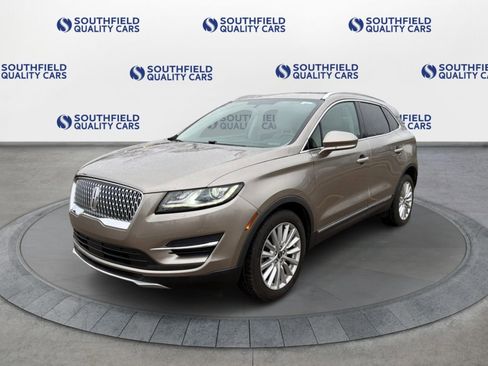 Used 2019 Lincoln MKC Premiere image 2