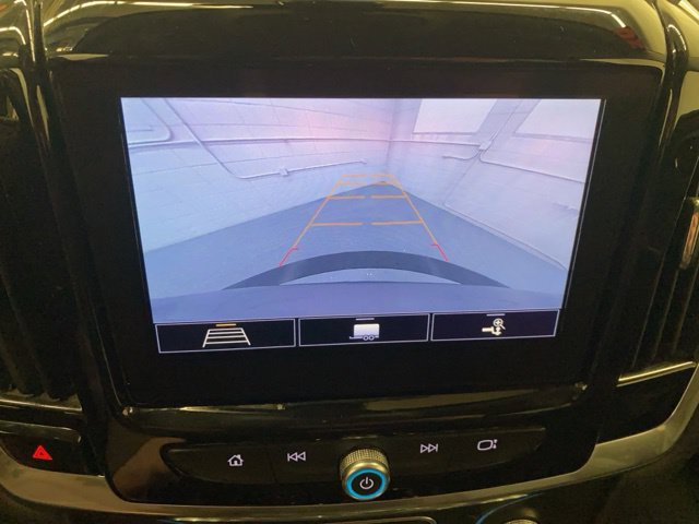 Used 2020 Chevrolet Traverse LT w/ Driver Confidence II Package AWD/4WD image 5