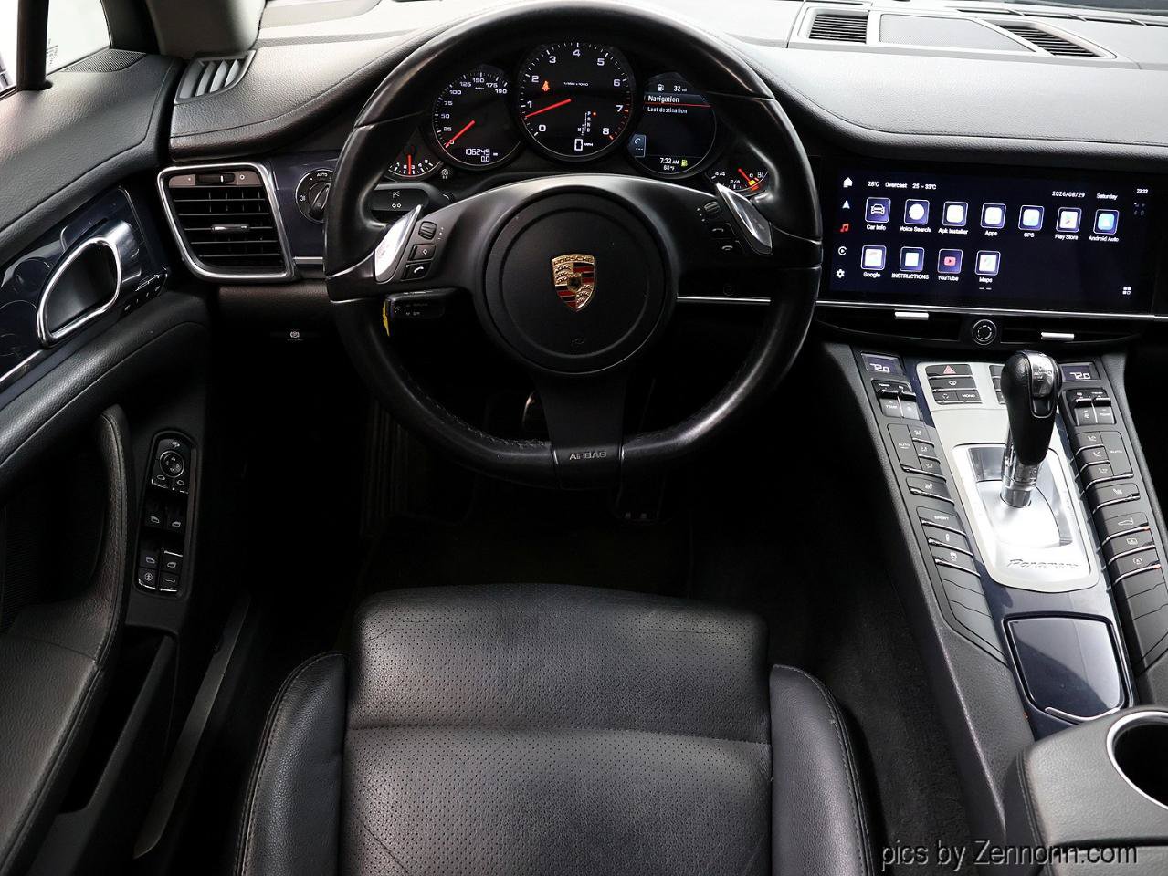Used 2012 Porsche Panamera 4 image 16