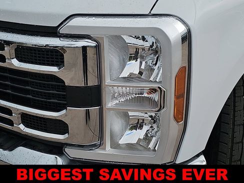 New 2025 Ford F350 XL w/ XL Chrome Package RWD image 34