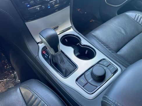 Used 2020 Jeep Grand Cherokee Trackhawk AWD/4WD image 22