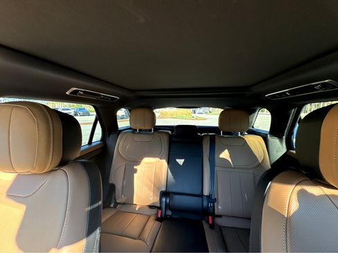 Used 2023 Land Rover Range Rover Sport SE Dynamic image 43