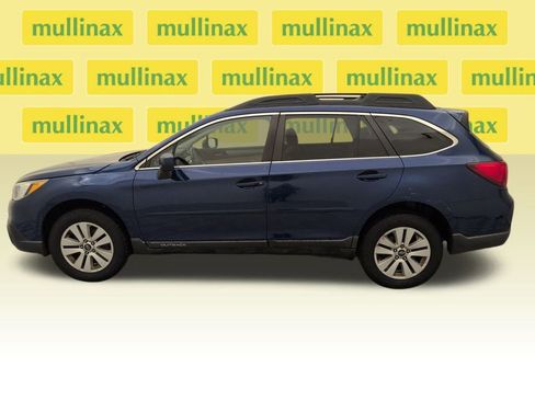 Used 2016 Subaru Outback 2.5i Premium image 11