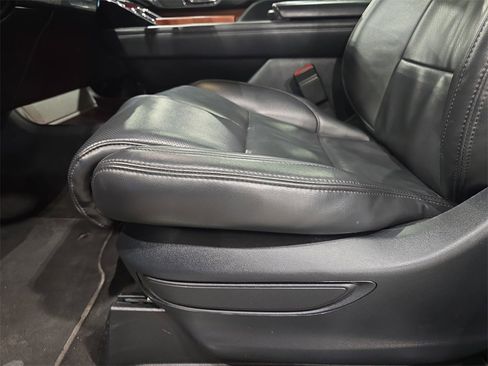 Used 2024 Lincoln Navigator Premiere image 30