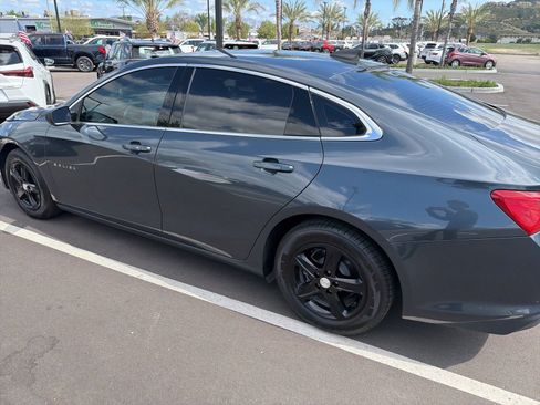 Used 2020 Chevrolet Malibu LS image 9