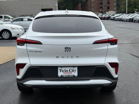 Used 2024 Buick Envista Preferred w/ Convenience I Package image 5