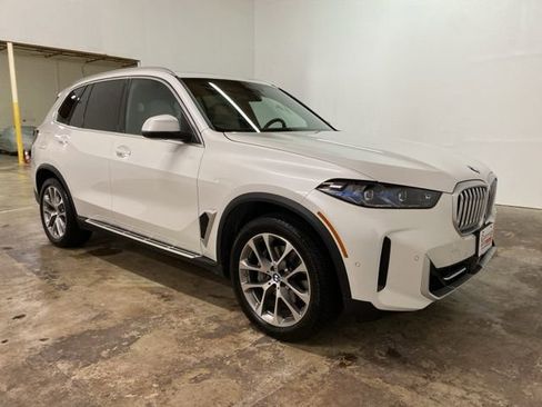 Used 2026 BMW X5 xDrive40i image 7