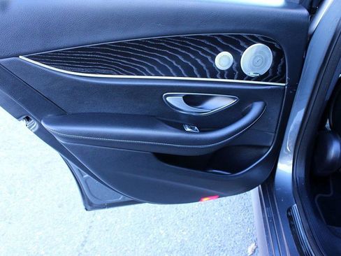 Used 2019 Mercedes-Benz E 300 image 15