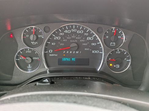 Used 2024 GMC Savana 2500 w/ Driver Convenience Package image 21