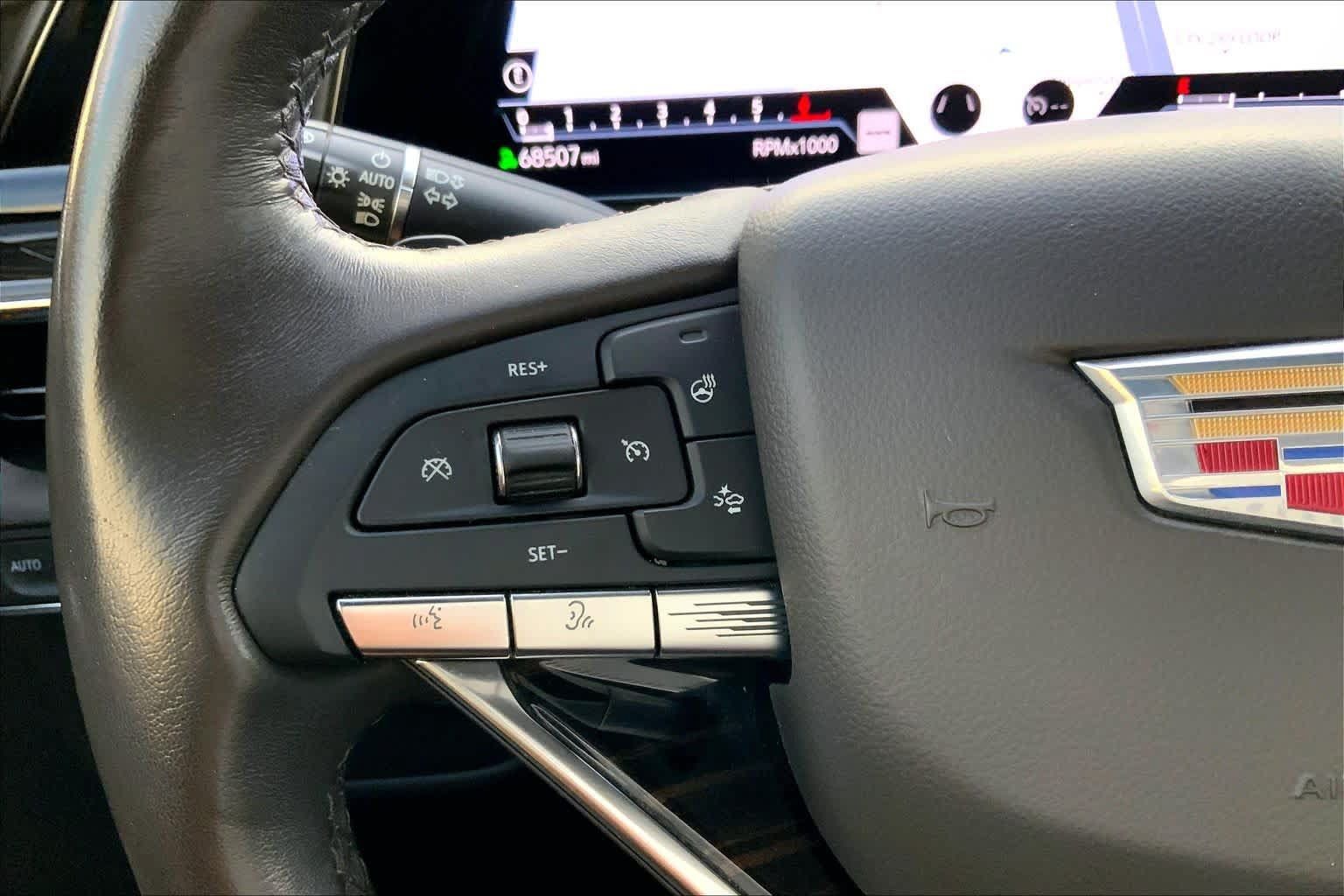 Used 2021 Cadillac Escalade ESV Premium Luxury AWD/4WD image 24