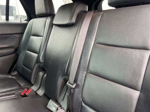 Used 2011 Ford Explorer XLT w/ 202A Rapid Spec Order Code image 29