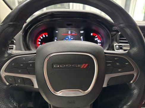 Used 2022 Dodge Durango SXT w/ Anodized Platinum Package AWD/4WD image 11