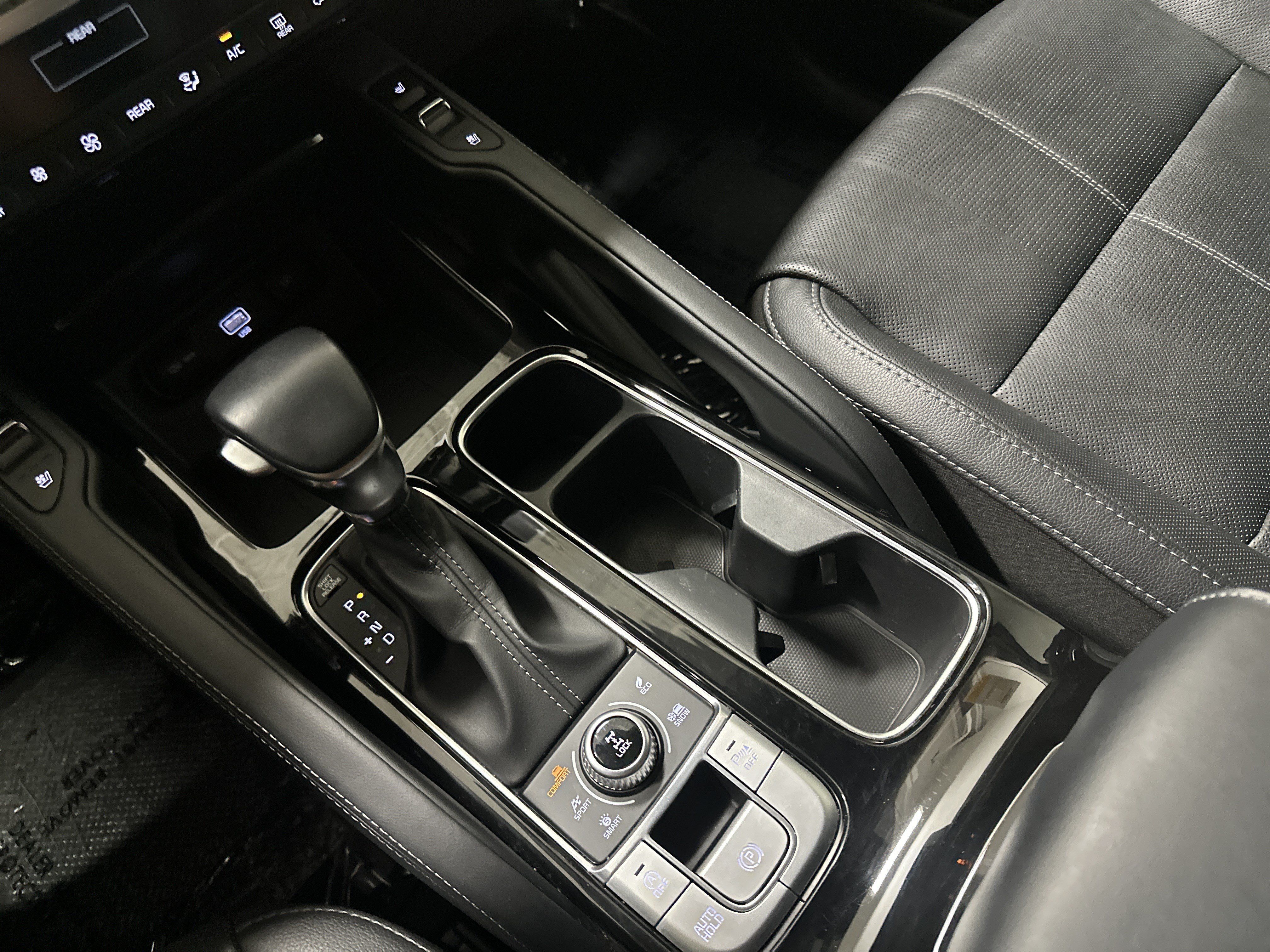 Used 2021 Kia Telluride EX w/ EX Premium Package AWD/4WD image 6