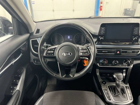 Used 2021 Kia Seltos S AWD/4WD image 11