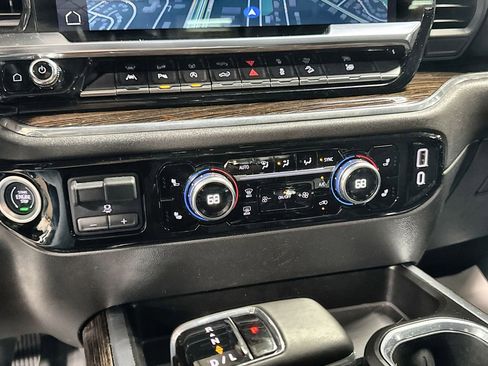 Used 2023 GMC Sierra 1500 Elevation w/ Elevation Premium Package AWD/4WD image 22