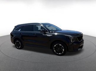 Used 2024 Kia Sorento S FWD video 2