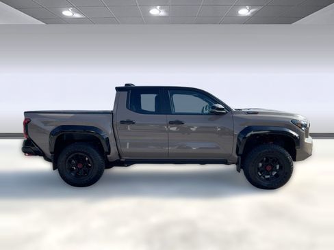 Used 2025 Toyota Tacoma TRD Pro w/ Tow Tech Package image 8