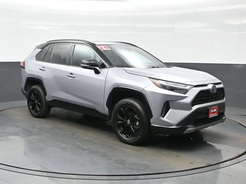 Used 2024 Toyota RAV4 XSE w/ Advanced Technology Package AWD/4WD image 8