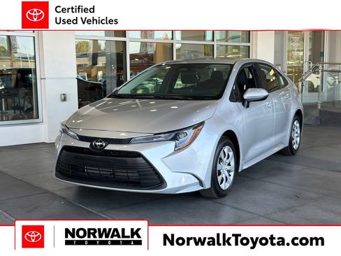 Certified 2026 Toyota Corolla LE FWD image 1