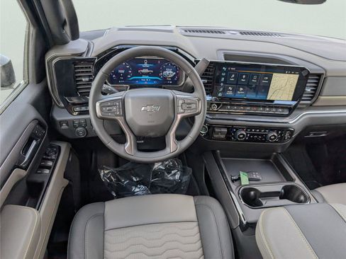 New 2026 Chevrolet Silverado 2500 ZR2 image 15