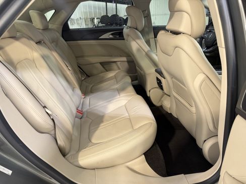 Used 2017 Lincoln MKZ Select w/ Select Plus Package FWD image 11