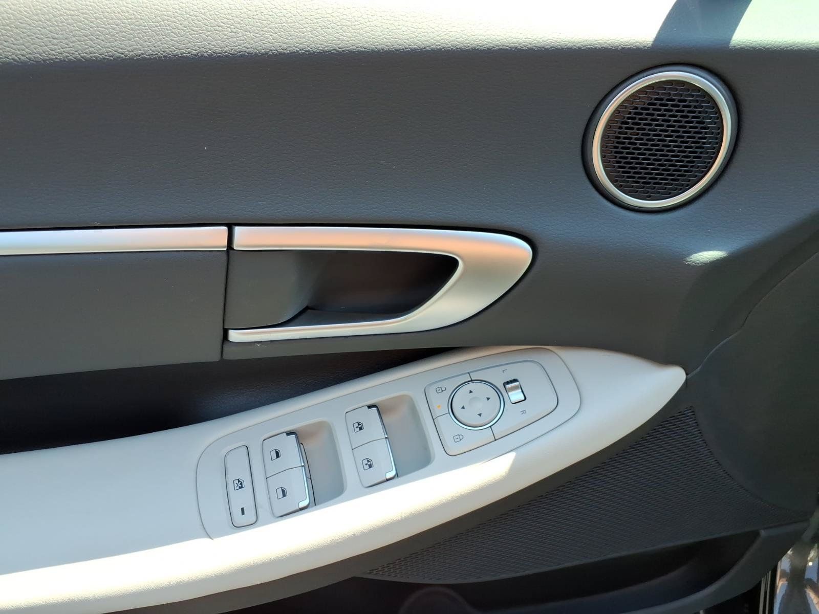 New 2026 Hyundai Sonata SEL AWD/4WD image 11