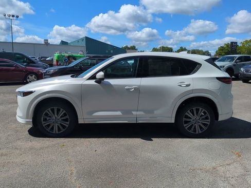 New 2025 MAZDA CX-5 Signature image 7