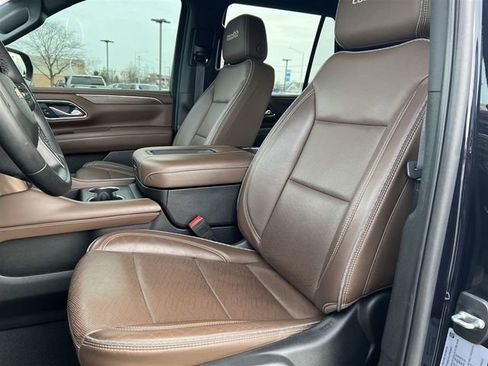 Used 2023 Chevrolet Tahoe High Country AWD/4WD image 16