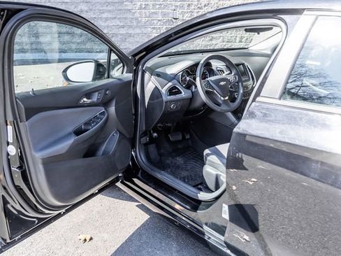 Used 2019 Chevrolet Cruze Sedan FWD image 24