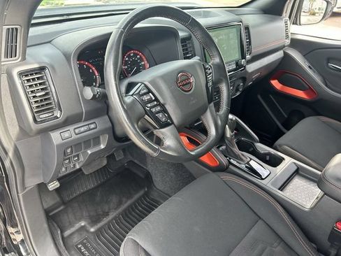 Used 2023 Nissan Frontier PRO-4X w/ Technology Package AWD/4WD image 19