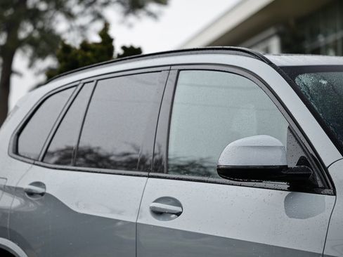 New 2026 BMW X5 xDrive40i image 3