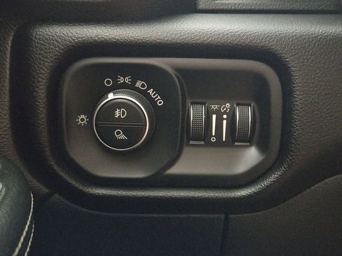 Used 2024 RAM 2500 Laramie image 24