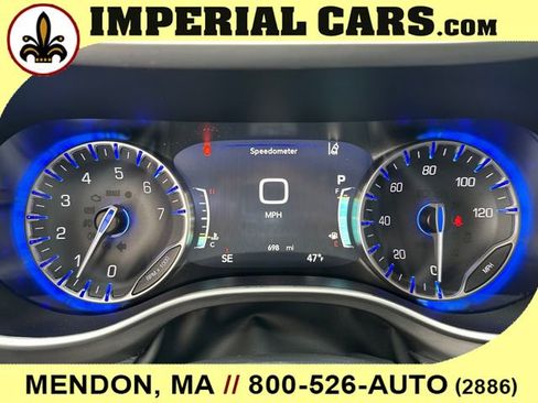 New 2026 Chrysler Pacifica Select image 22