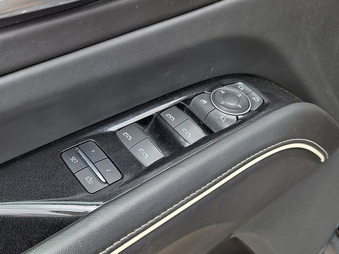 Used 2021 Cadillac Escalade Sport Platinum AWD/4WD image 21