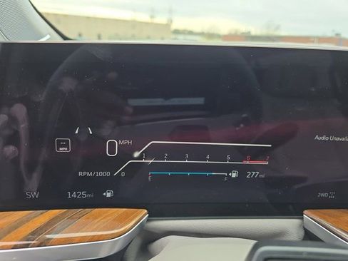 Certified 2025 Cadillac Escalade ESV Sport Platinum image 19