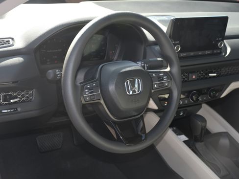 New 2025 Honda Accord SE image 4