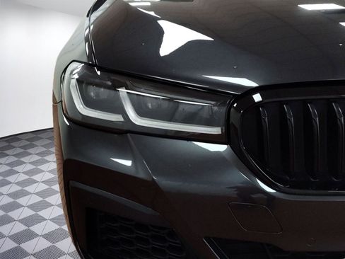 Used 2022 BMW 540i xDrive w/ M Sport Package image 11