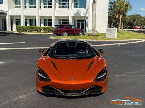 Used 2018 McLaren 720S Luxury image 8
