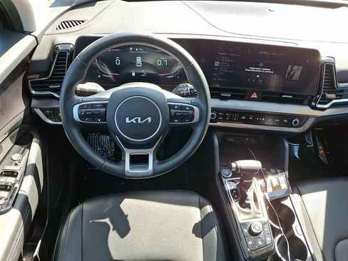Certified 2025 Kia Sportage EX AWD/4WD image 12