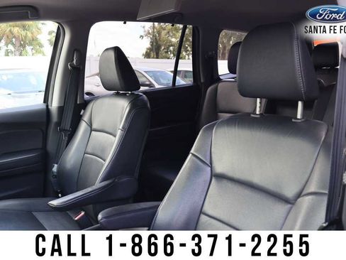 Used 2017 Honda Pilot Touring image 12