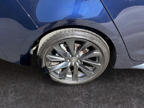 Used 2025 Toyota Corolla SE w/ SE Premium Package image 14