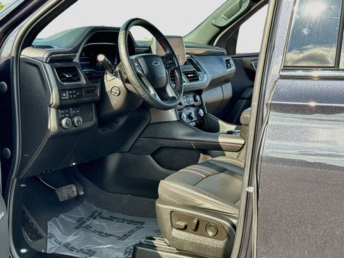 Used 2023 Chevrolet Tahoe RST w/ Luxury Package AWD/4WD image 11