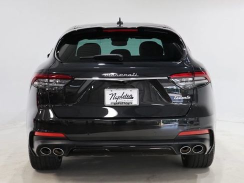 Used 2022 Maserati Levante Modena AWD/4WD image 6