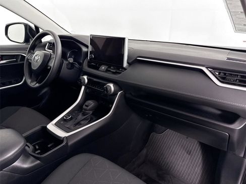 Used 2024 Toyota RAV4 Hybrid Woodland image 45