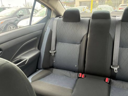 Used 2025 Nissan Versa SV FWD image 32