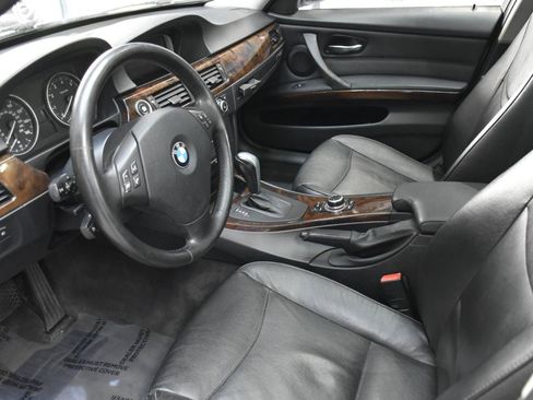 Used 2011 BMW 328i xDrive Sedan AWD/4WD image 26